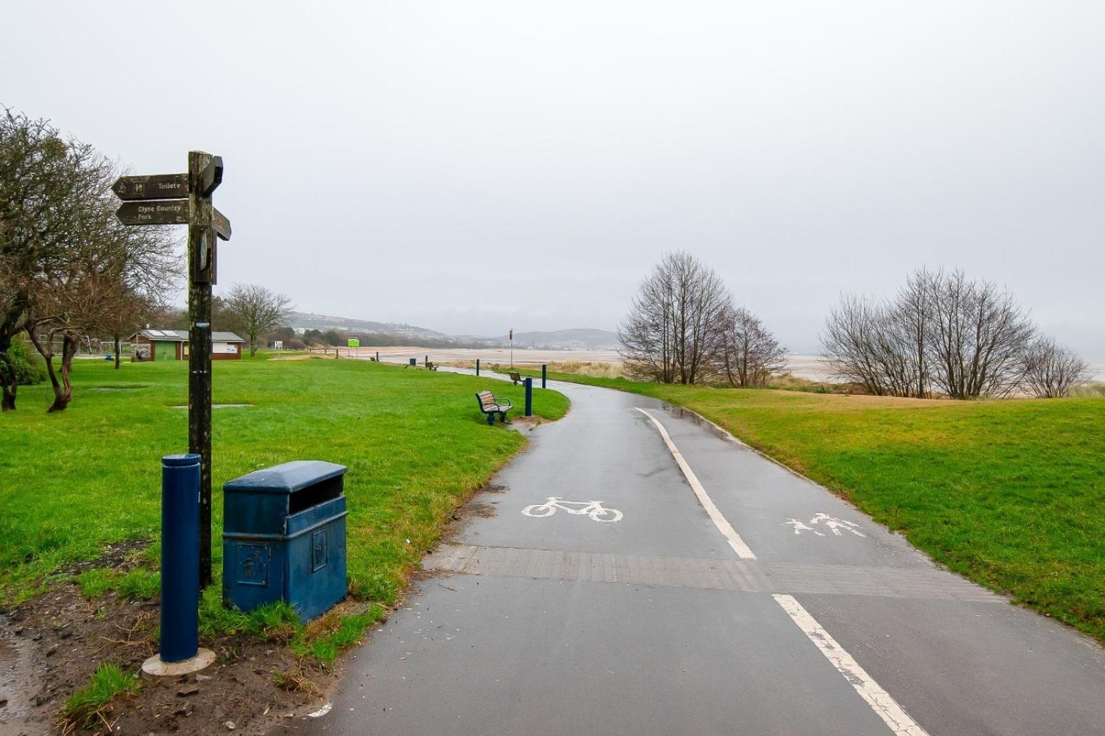 Casa One Hundred - A Beautiful 4 Bed House On The Beach Front Swansea Extérieur photo