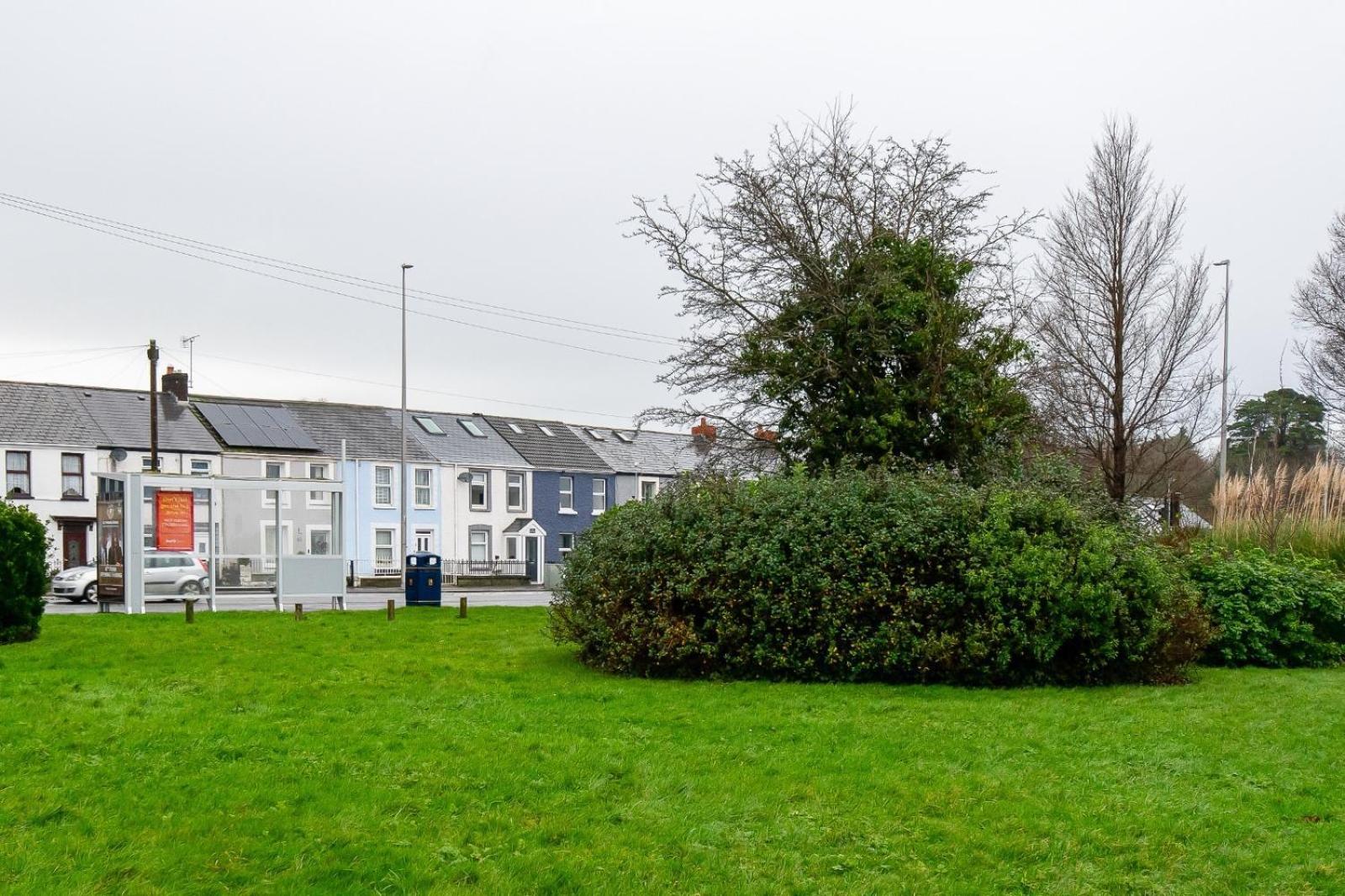 Casa One Hundred - A Beautiful 4 Bed House On The Beach Front Swansea Extérieur photo