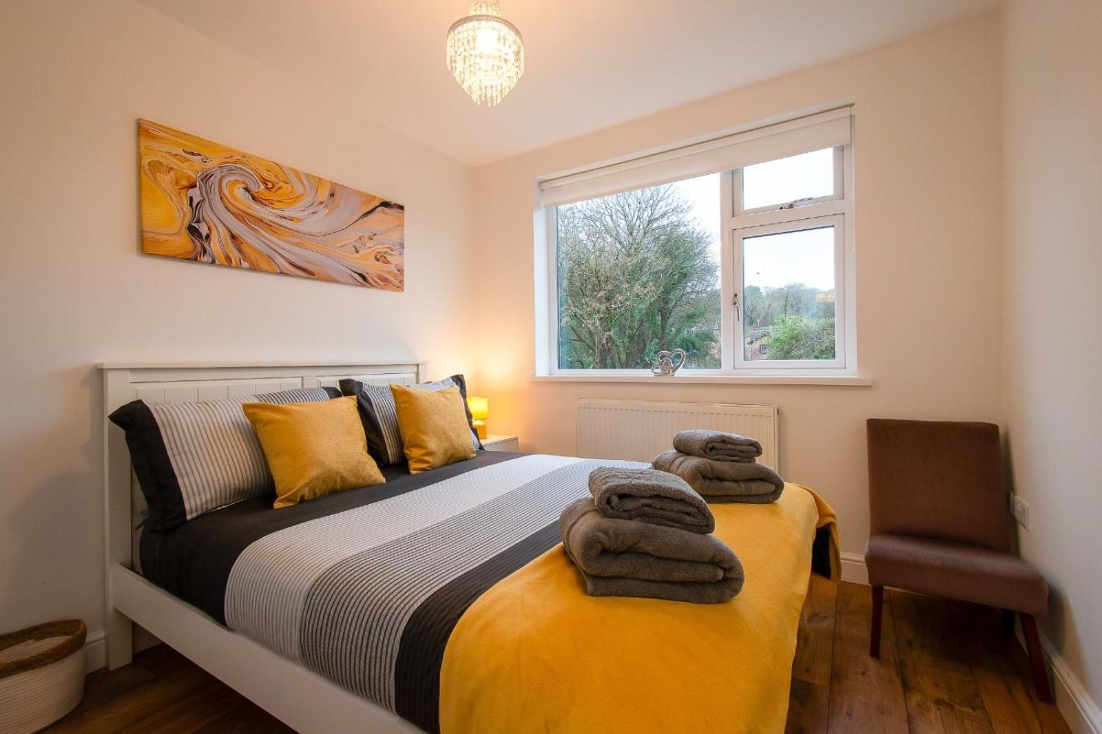 Casa One Hundred - A Beautiful 4 Bed House On The Beach Front Swansea Extérieur photo