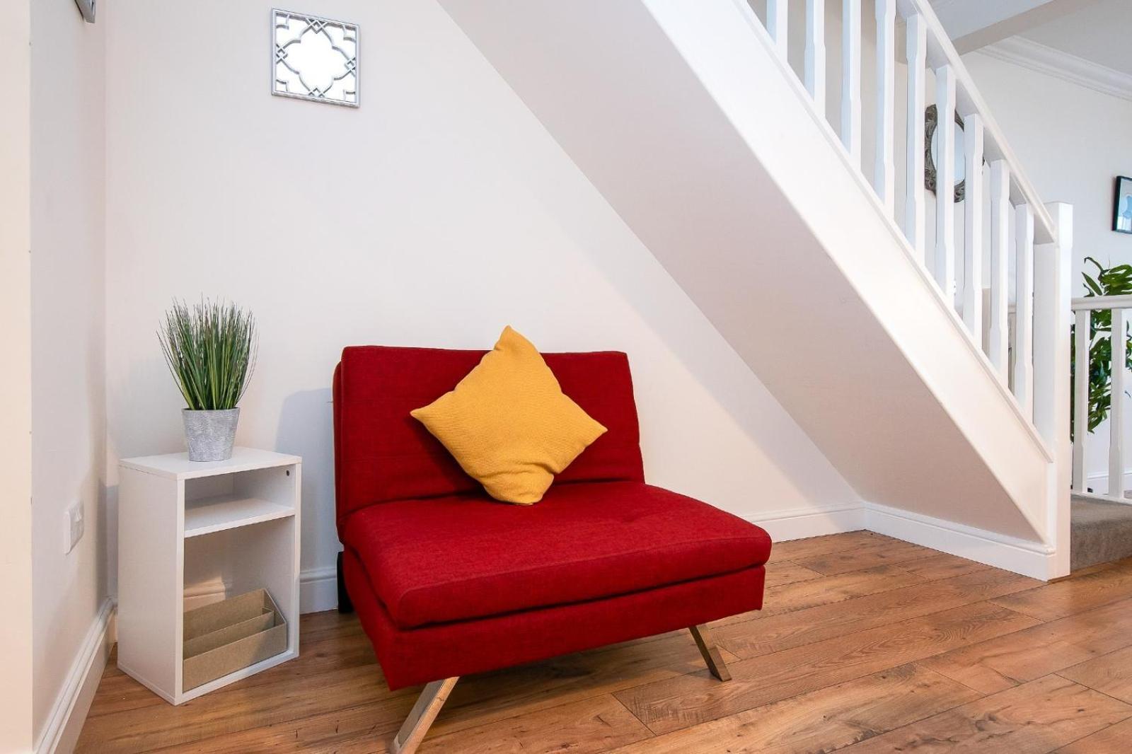 Casa One Hundred - A Beautiful 4 Bed House On The Beach Front Swansea Extérieur photo