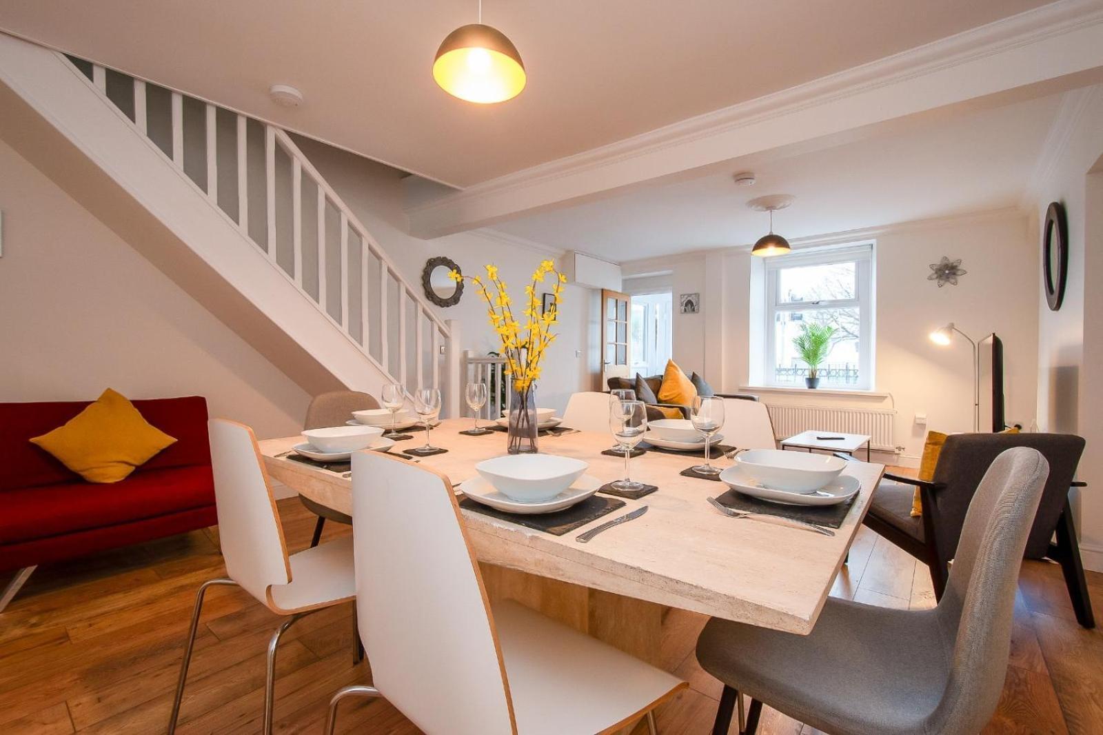 Casa One Hundred - A Beautiful 4 Bed House On The Beach Front Swansea Extérieur photo