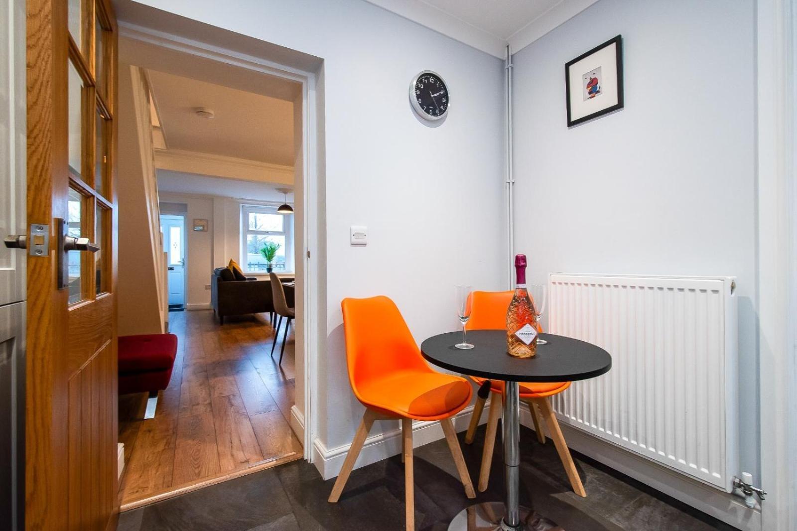 Casa One Hundred - A Beautiful 4 Bed House On The Beach Front Swansea Extérieur photo